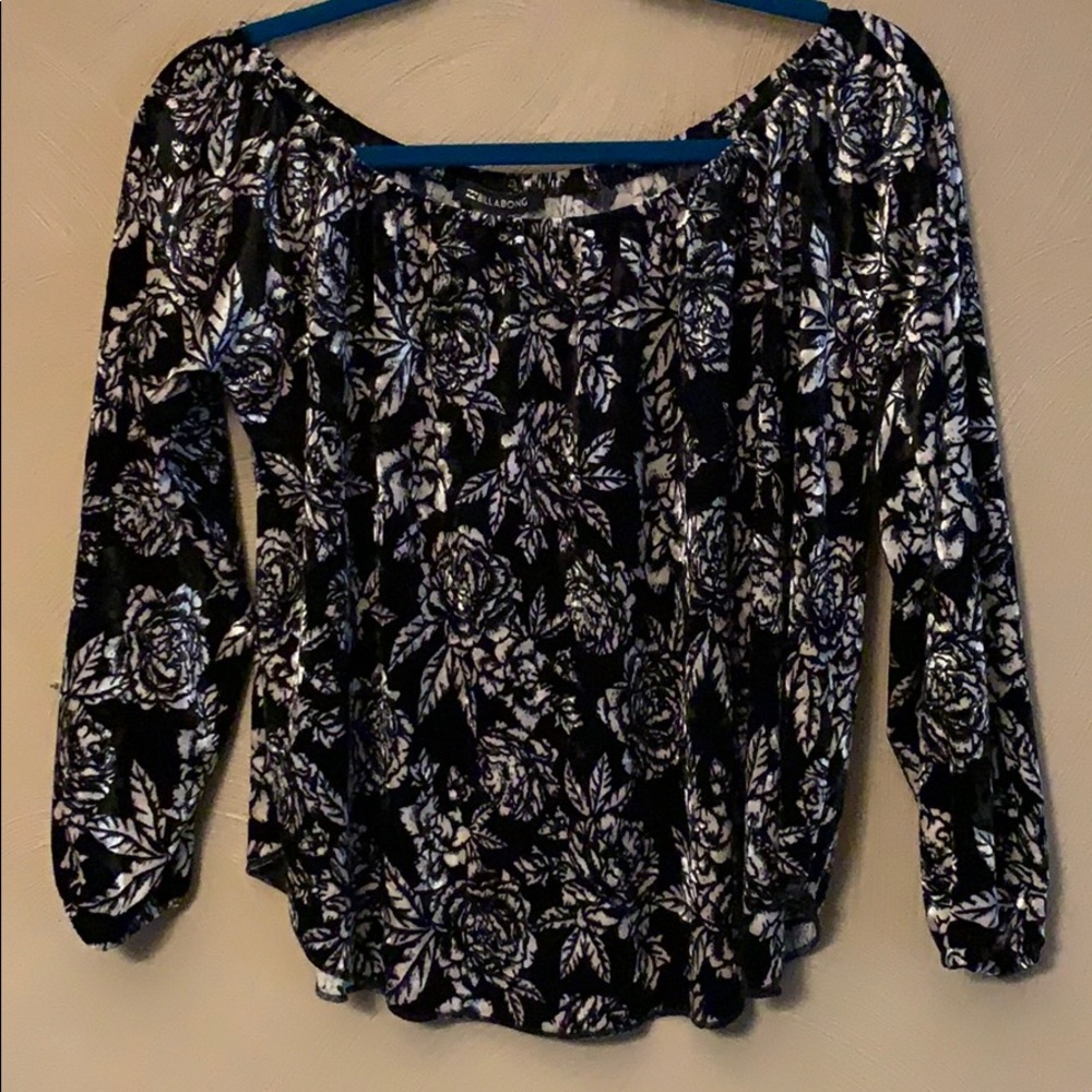 Billabong Velvet off the shoulder shirt